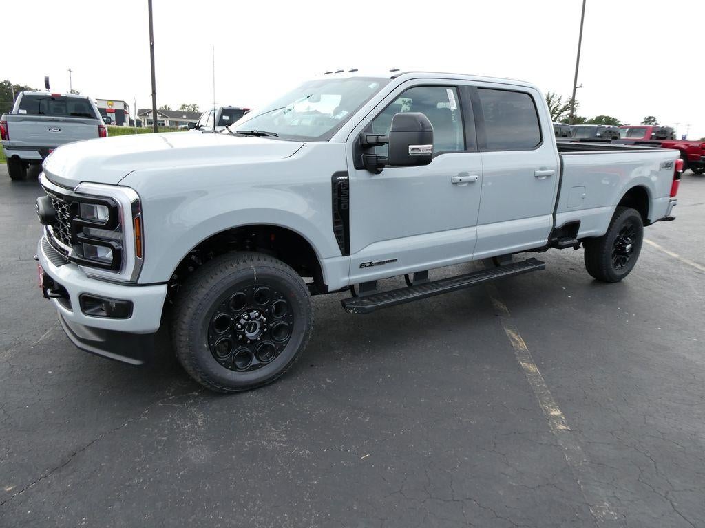 2026 Ford Super Duty F-350 SRW LARIAT 4WD Crew Cab 8' Box