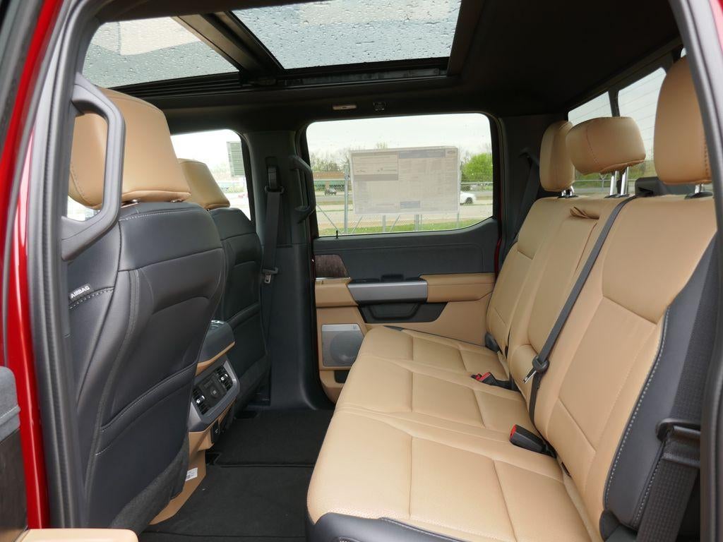 2026 Ford Super Duty F-350 SRW LARIAT 4WD Crew Cab 8' Box