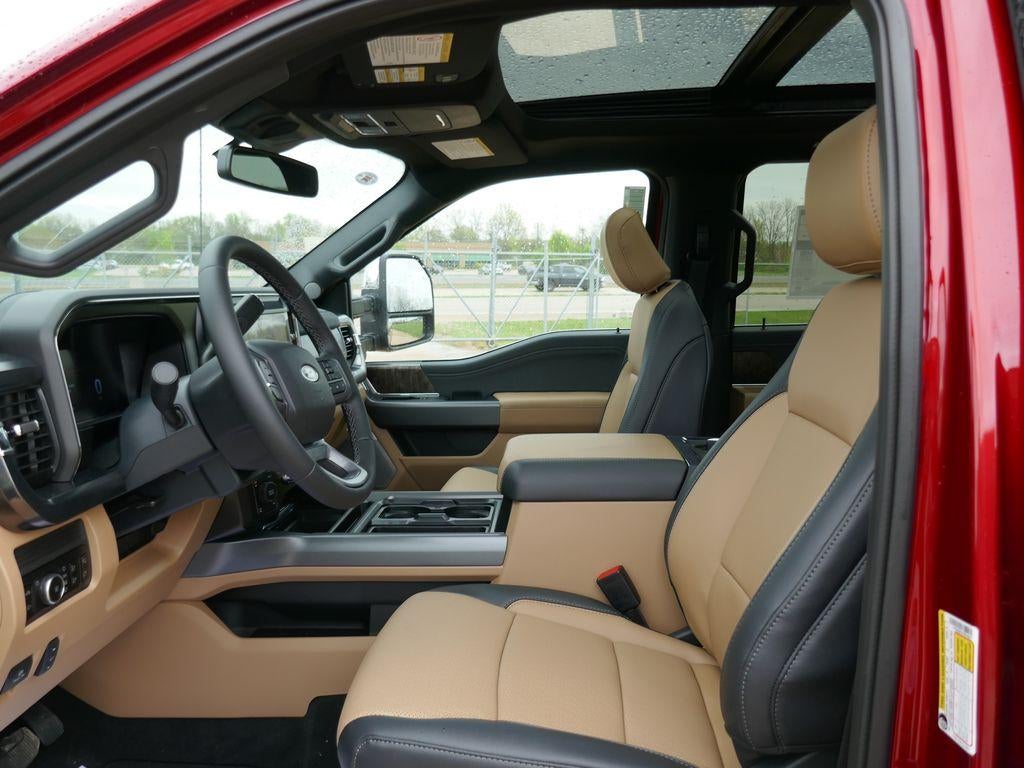 2026 Ford Super Duty F-350 SRW LARIAT 4WD Crew Cab 8' Box