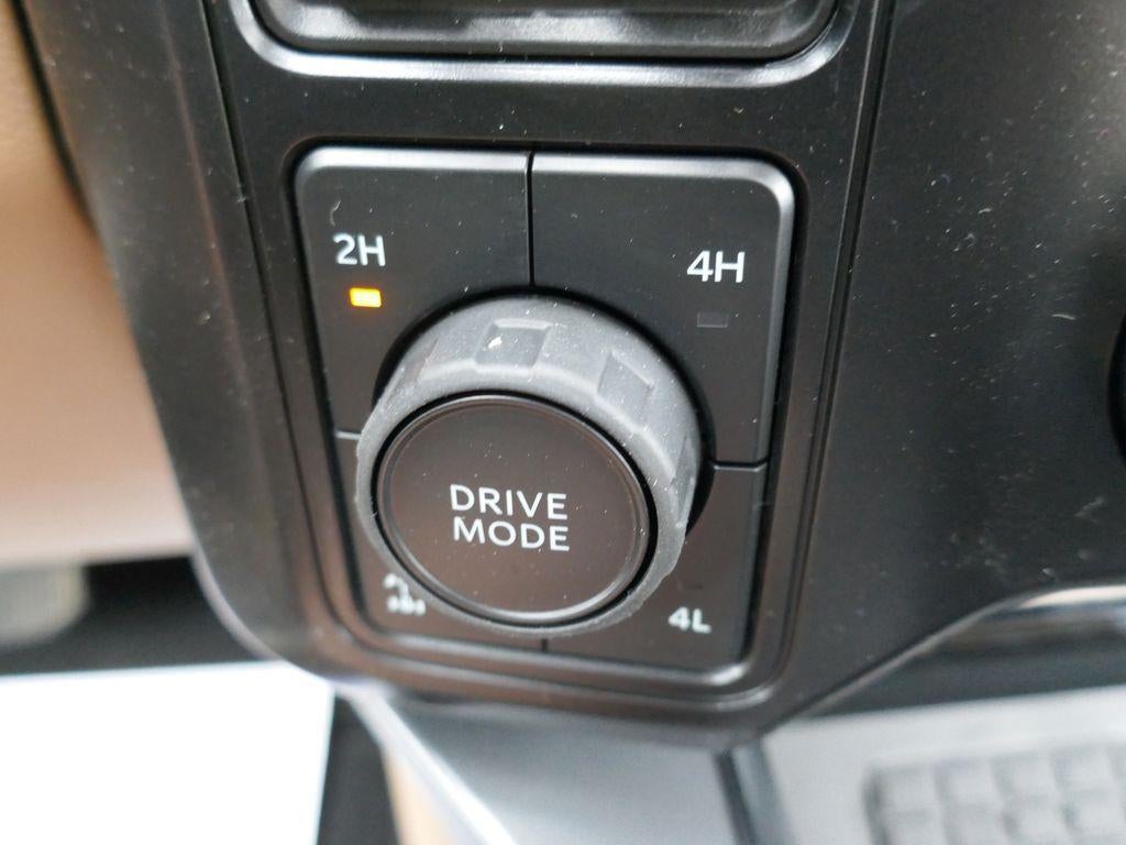 2026 Ford Super Duty F-350 SRW LARIAT 4WD Crew Cab 8' Box