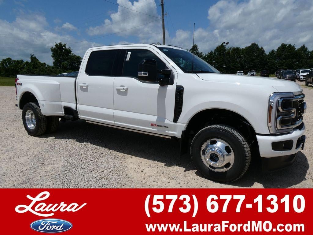 2026 Ford Super Duty F-350 DRW Platinum 4WD Crew Cab 8' Box