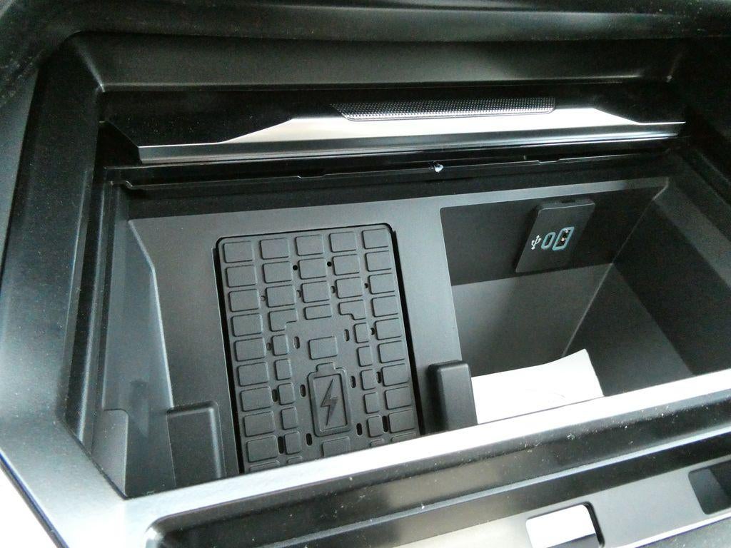 2026 Ford Super Duty F-350 DRW Platinum 4WD Crew Cab 8' Box
