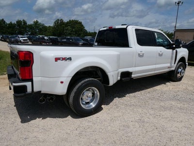 2026 Ford Super Duty F-350 DRW Platinum 4WD Crew Cab 8' Box