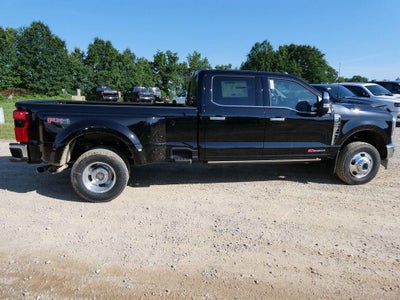 2026 Ford Super Duty F-350 DRW King Ranch 4WD Crew Cab 8' Box