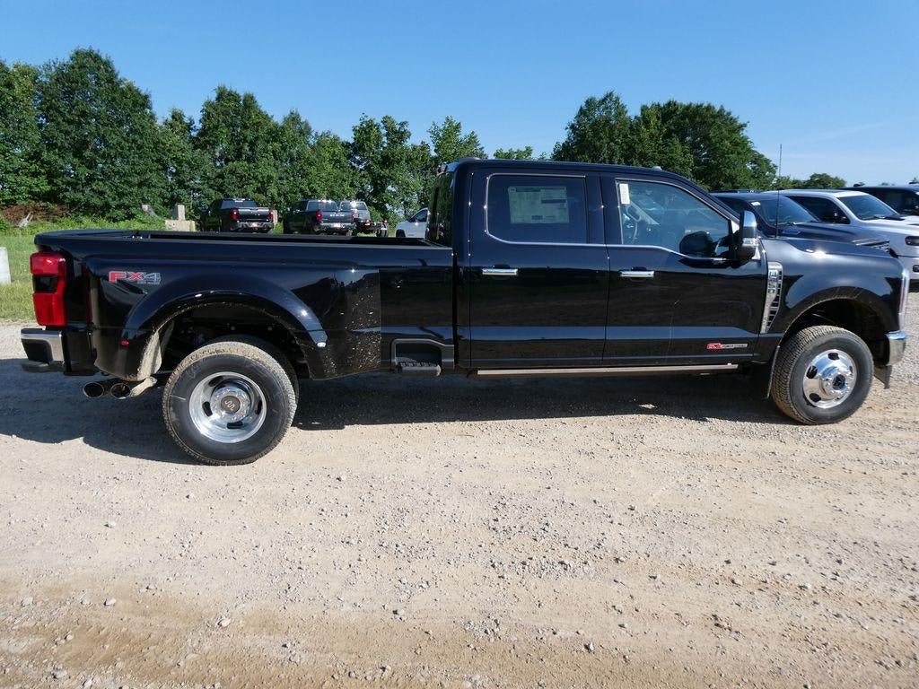 2026 Ford Super Duty F-350 DRW King Ranch 4WD Crew Cab 8' Box
