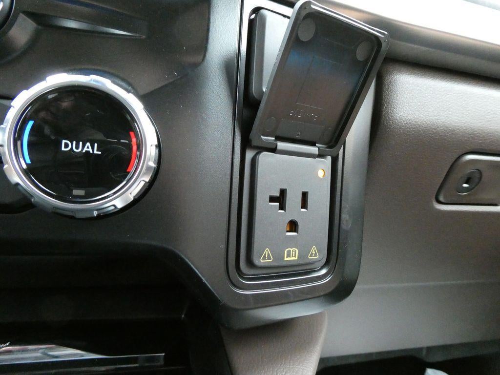 2026 Ford Super Duty F-350 DRW King Ranch 4WD Crew Cab 8' Box
