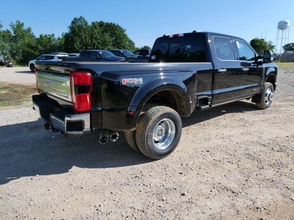 2026 Ford Super Duty F-350 DRW King Ranch 4WD Crew Cab 8' Box