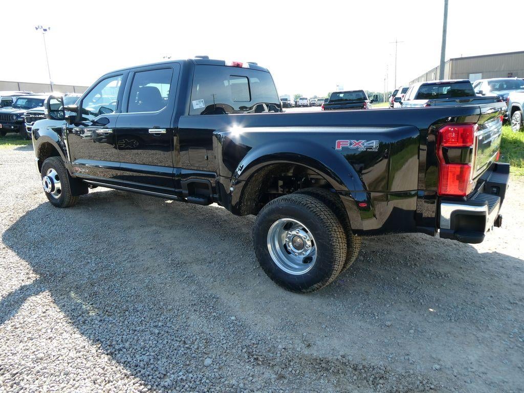 2026 Ford Super Duty F-350 DRW King Ranch 4WD Crew Cab 8' Box