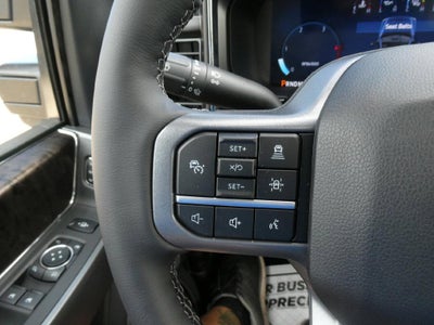 2027 Ford Super Duty F-350 DRW LARIAT 4WD Crew Cab 8' Box