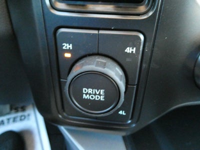 2027 Ford Super Duty F-450 DRW LARIAT 4WD Crew Cab 8' Box