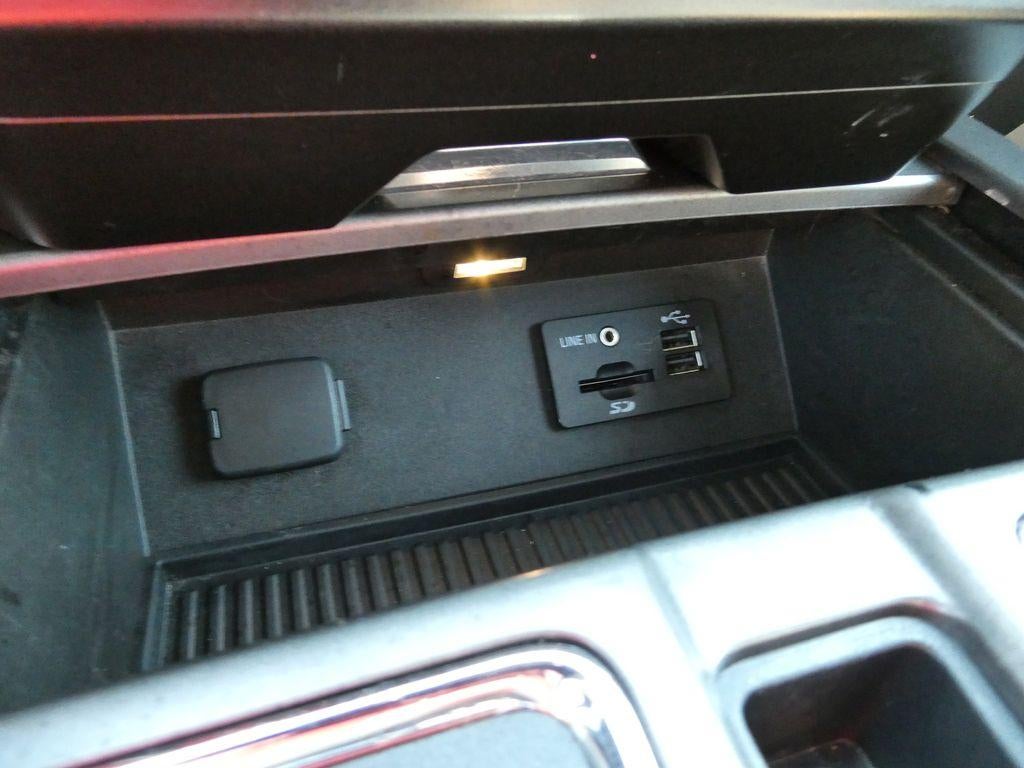 2015 Ford F-150 4WD SuperCrew 5-1/2 Ft Box XLT