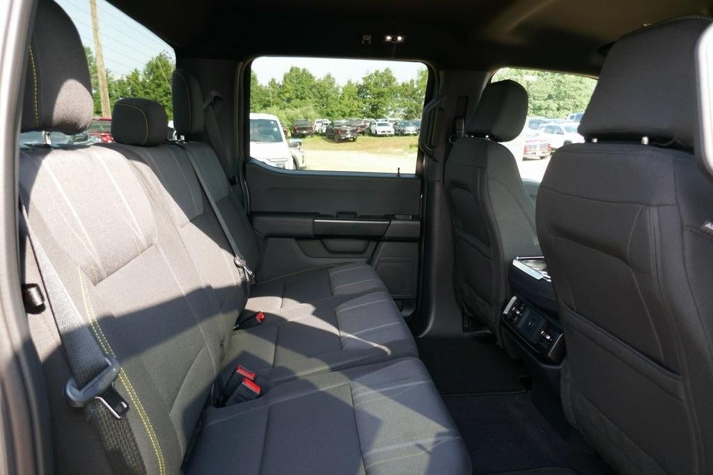 2025 Ford F-150 STX 4WD SuperCrew 5.5' Box