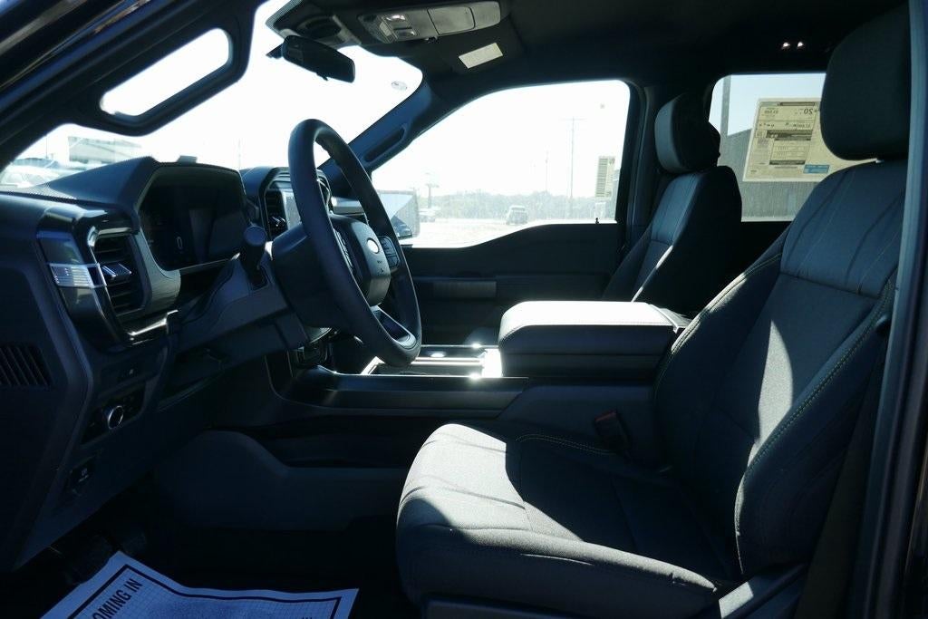 2025 Ford F-150 STX 4WD SuperCrew 5.5' Box