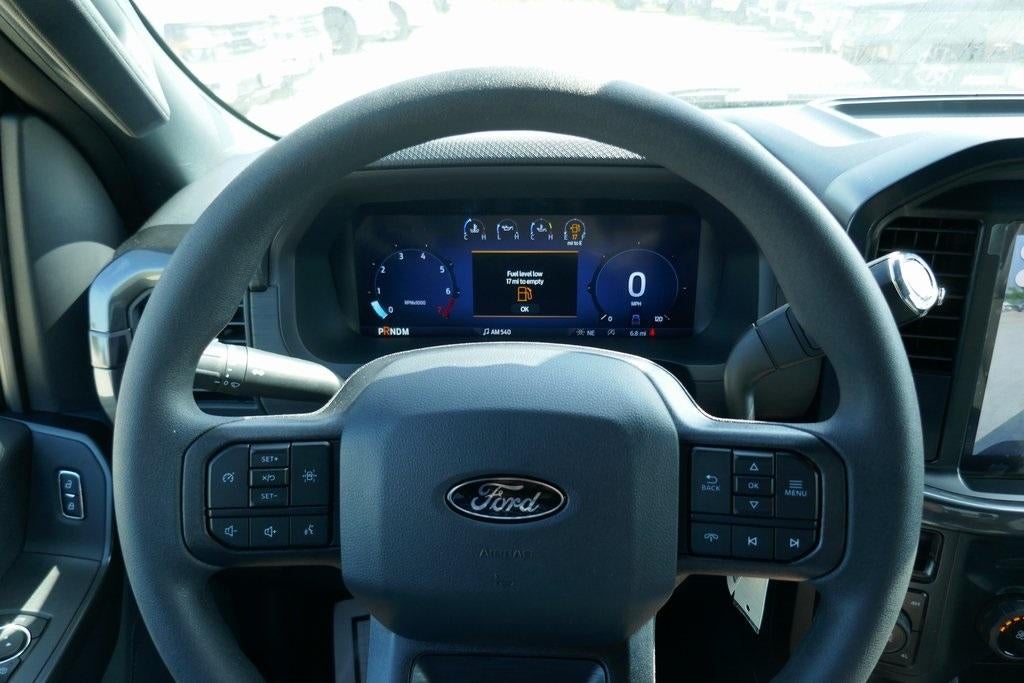 2025 Ford F-150 STX 4WD SuperCrew 5.5' Box
