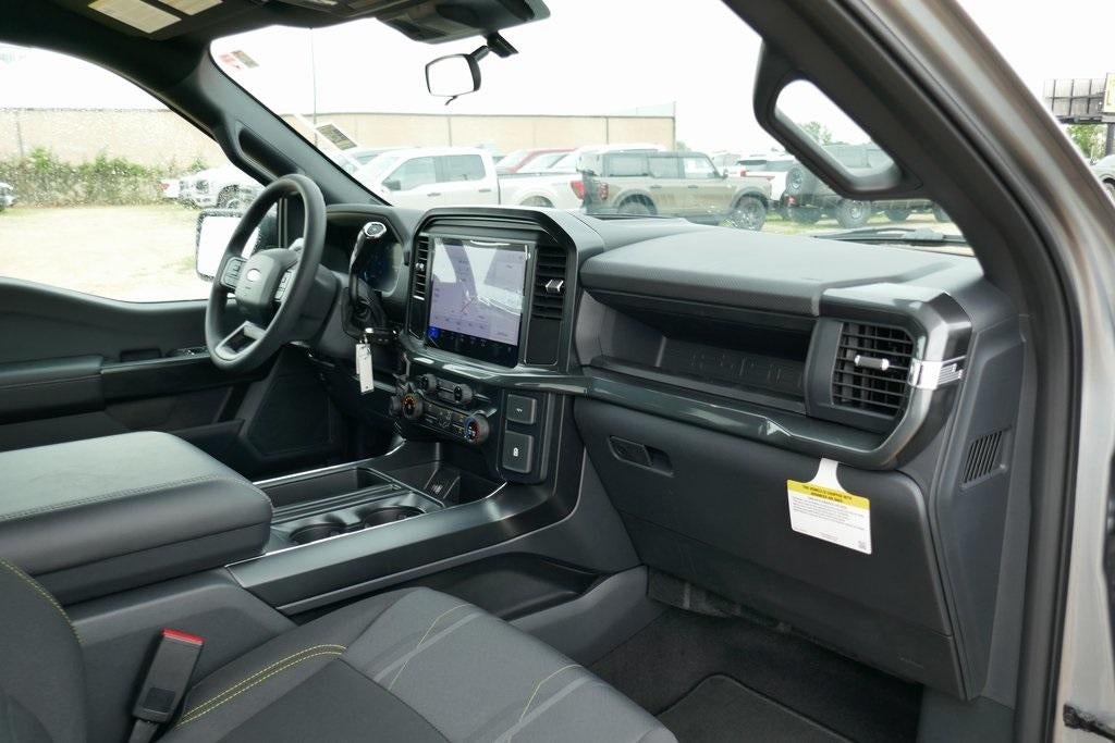 2025 Ford F-150 STX 4WD SuperCrew 5.5' Box