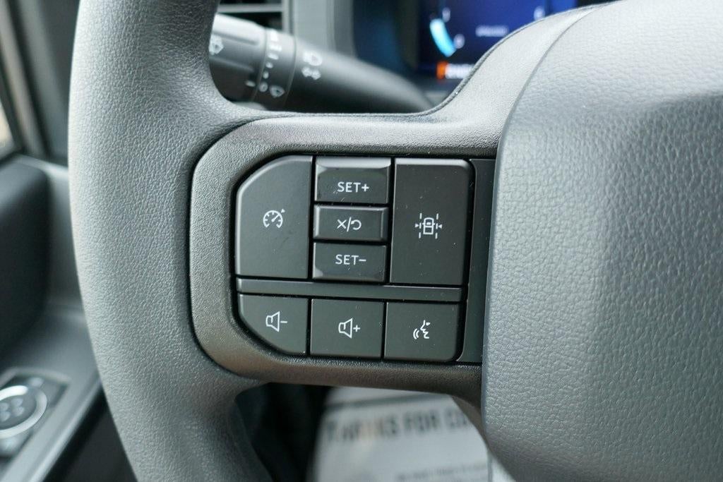 2025 Ford F-150 STX 4WD SuperCrew 5.5' Box