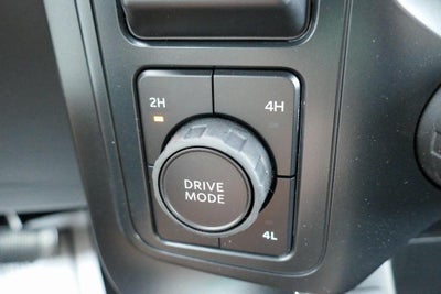 2025 Ford F-150 STX 4WD SuperCrew 5.5' Box