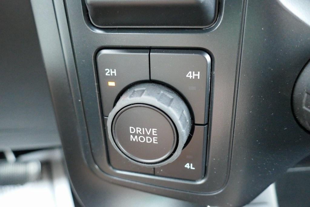 2025 Ford F-150 STX 4WD SuperCrew 5.5' Box