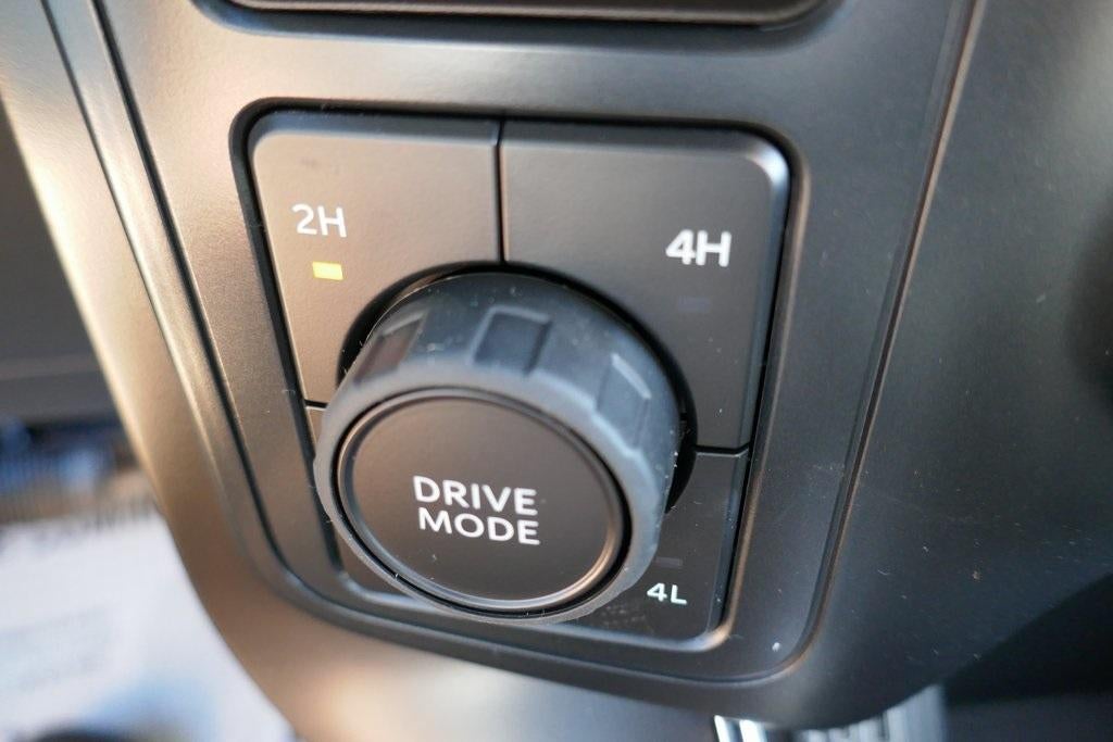 2025 Ford F-150 STX 4WD SuperCrew 5.5' Box