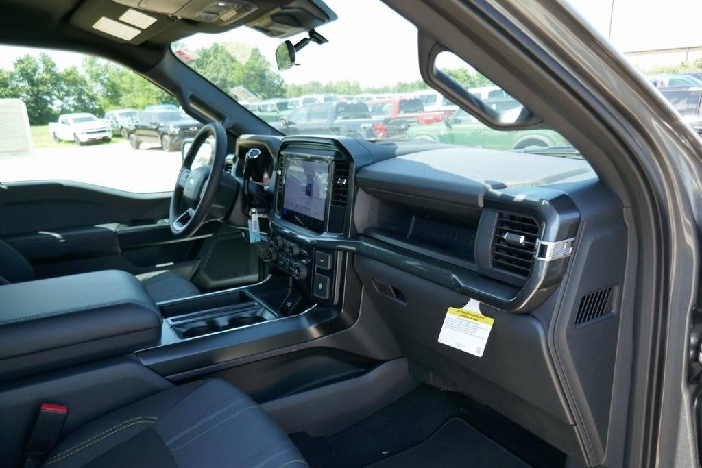 2025 Ford F-150 STX 4WD SuperCrew 5.5' Box