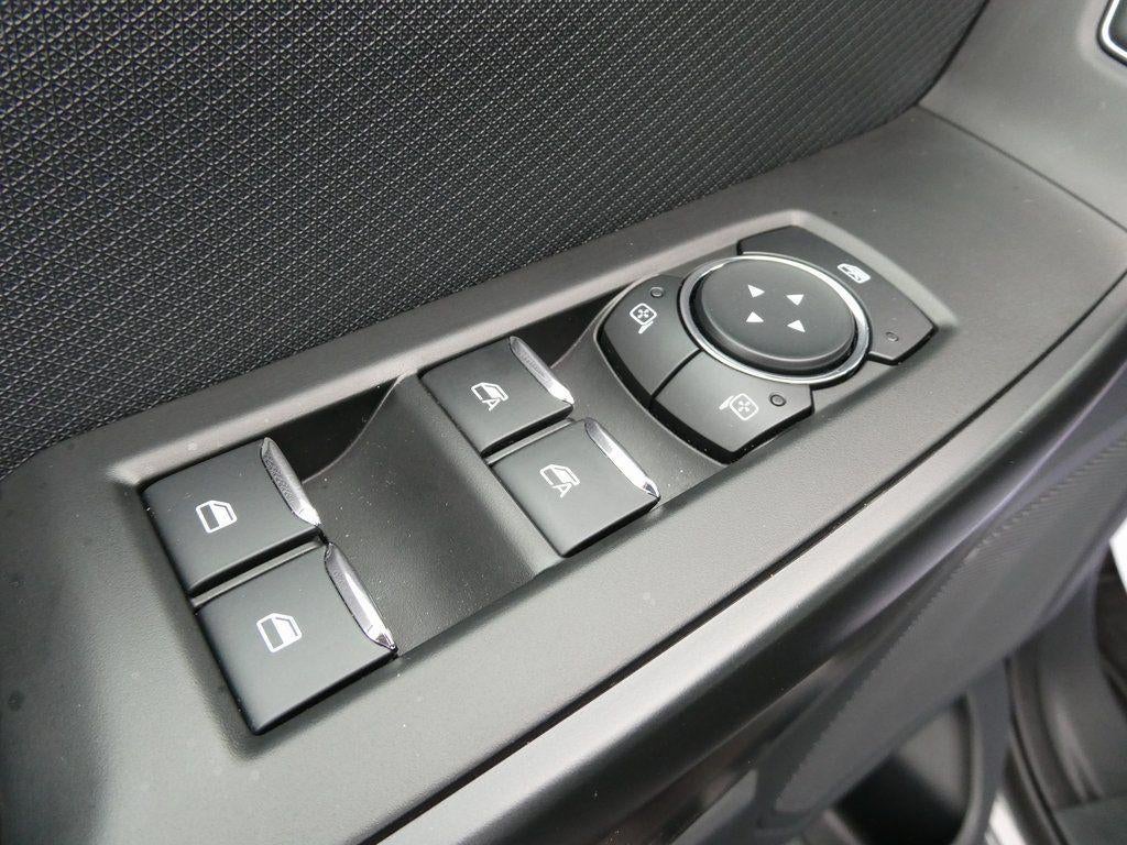 2025 Ford F-150 STX 4WD SuperCrew 5.5' Box