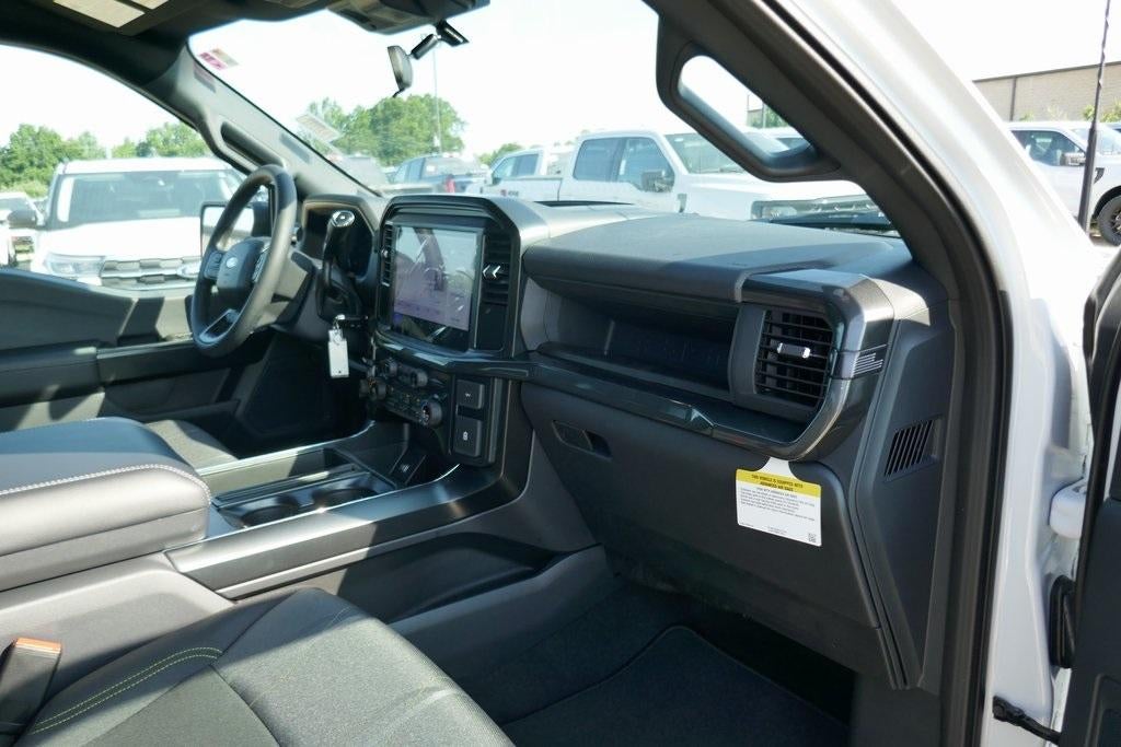 2025 Ford F-150 STX 4WD SuperCrew 5.5' Box