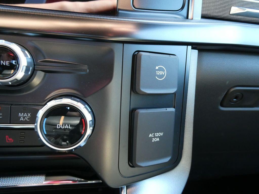 2023 Ford F-150 Platinum 4WD SuperCrew 5.5' Box