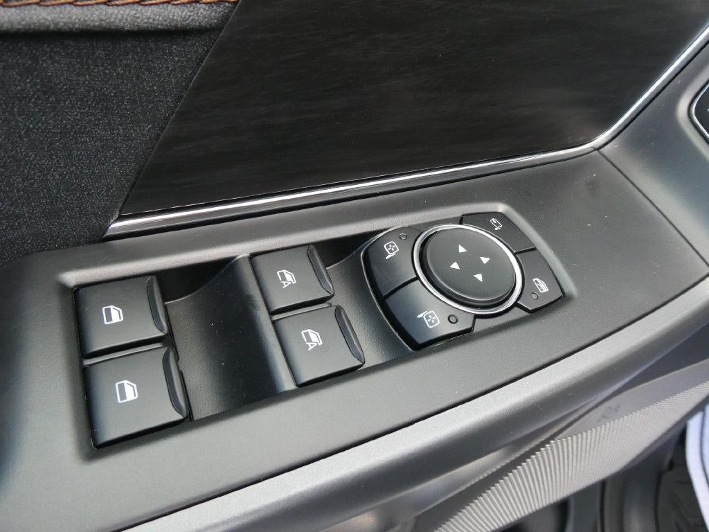 2026 Ford F-150 LARIAT 4WD SuperCrew 5.5' Box