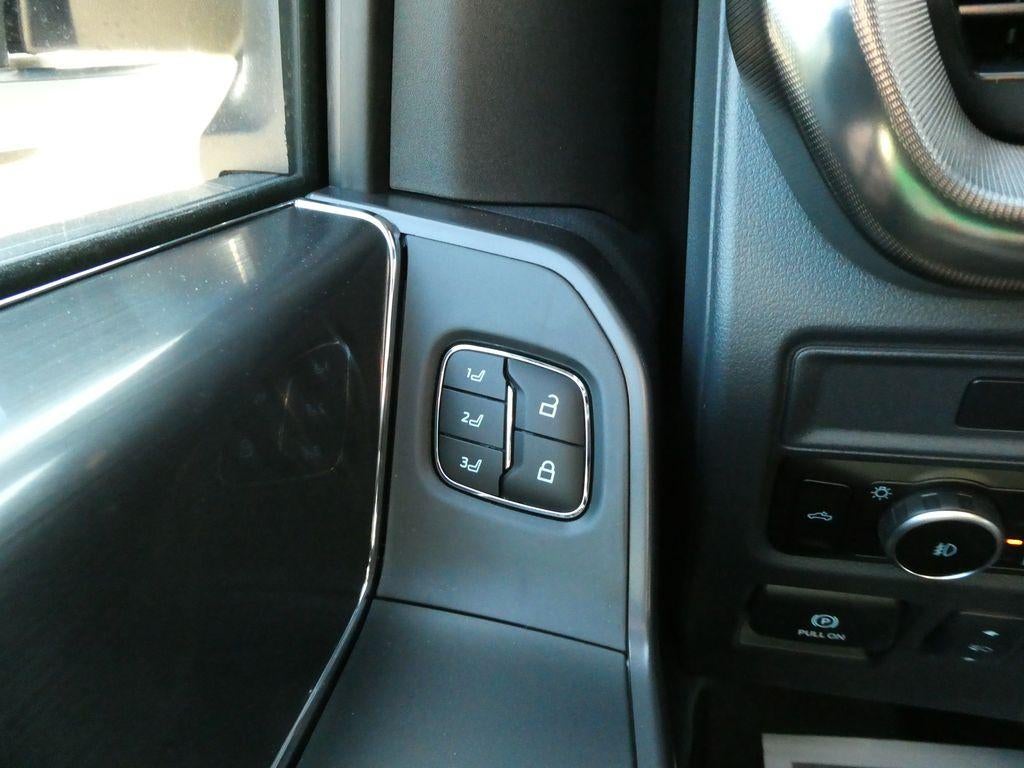 2026 Ford F-150 LARIAT 4WD SuperCrew 5.5' Box