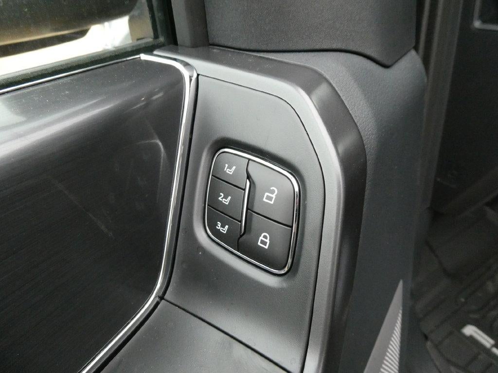 2026 Ford F-150 LARIAT 4WD SuperCrew 5.5' Box