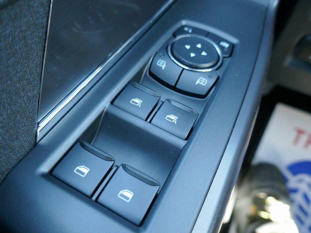 2026 Ford F-150 LARIAT 4WD SuperCrew 5.5' Box