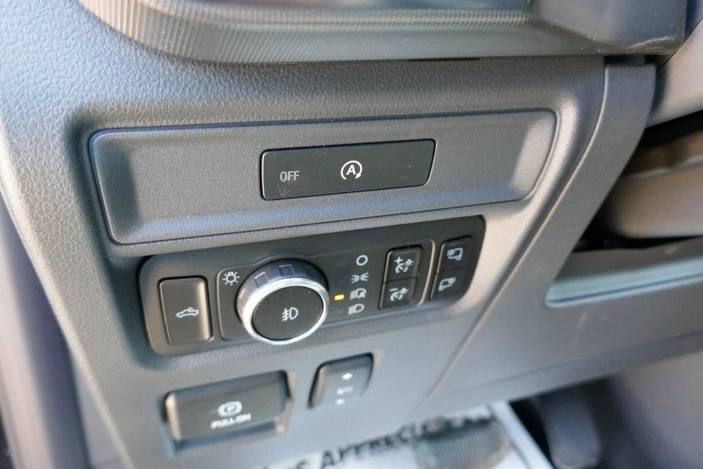 2025 Ford F-150 LARIAT 4WD SuperCrew 5.5' Box