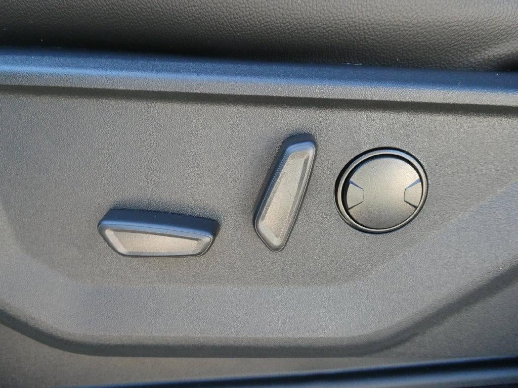 2026 Ford F-150 LARIAT 4WD SuperCrew 5.5' Box