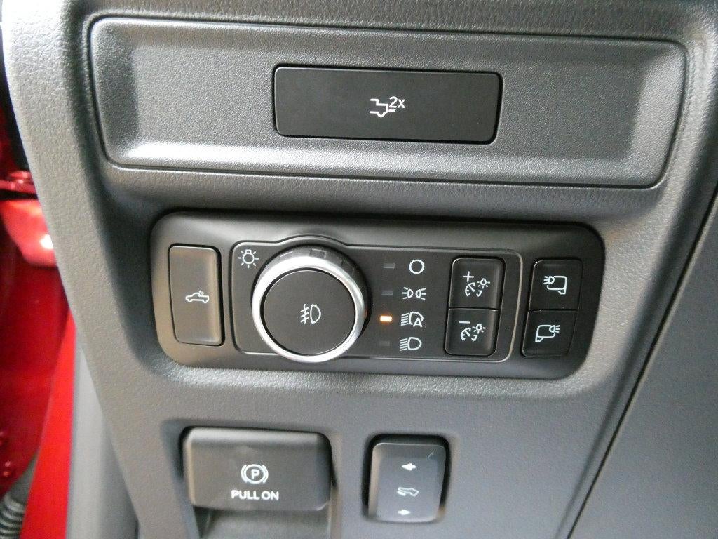 2026 Ford F-150 LARIAT 4WD SuperCrew 5.5' Box