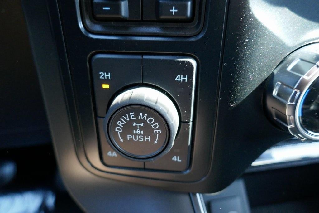 2025 Ford F-150 LARIAT 4WD SuperCrew 5.5' Box