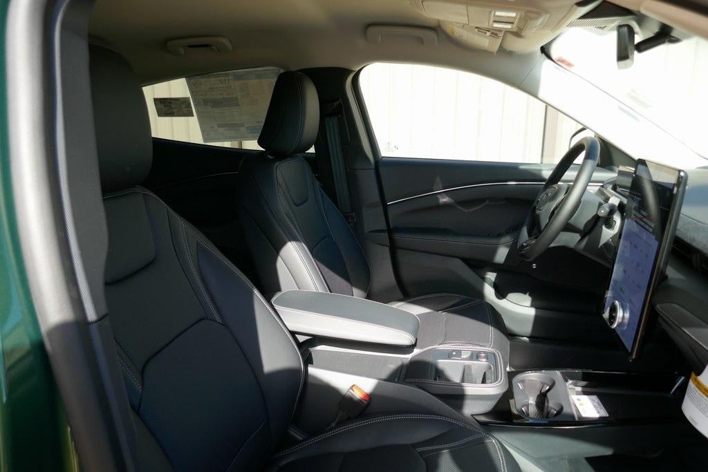 2025 Ford Mustang Mach-E Premium RWD