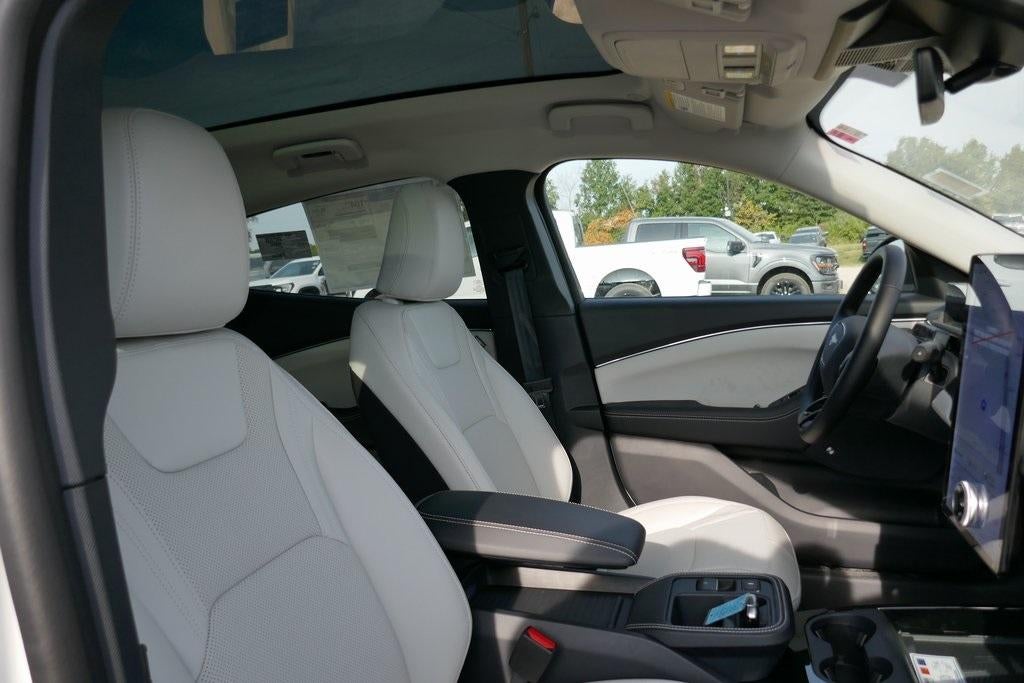 2025 Ford Mustang Mach-E Premium AWD