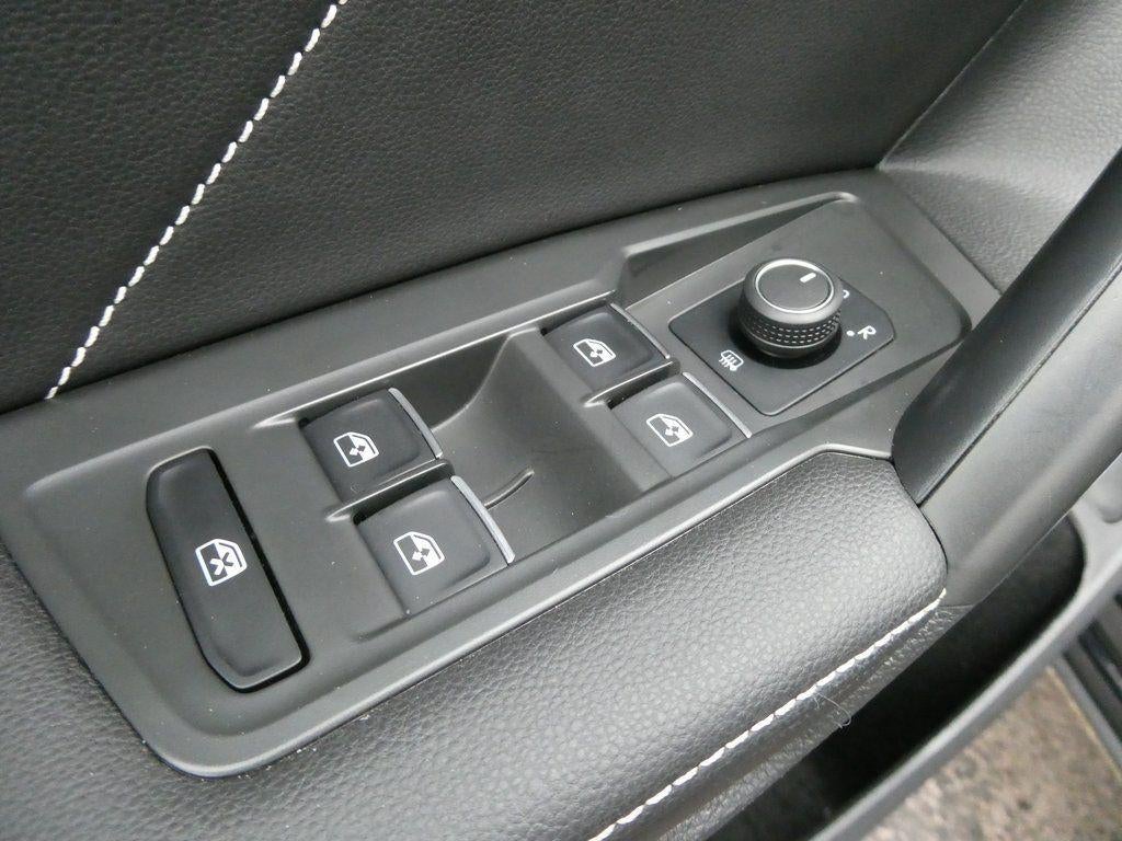 2024 Volkswagen Tiguan 2.0T SE R-Line Black 4MOTION