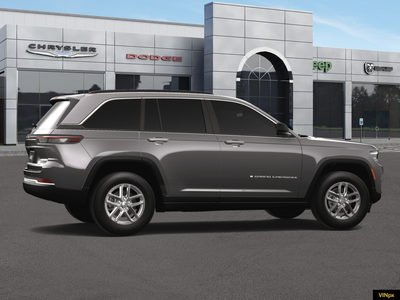 2025 Jeep Grand Cherokee GRAND CHEROKEE LAREDO X 4X4