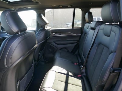 2026 Jeep Grand Cherokee GRAND CHEROKEE LAREDO ALTITUDE 4X4