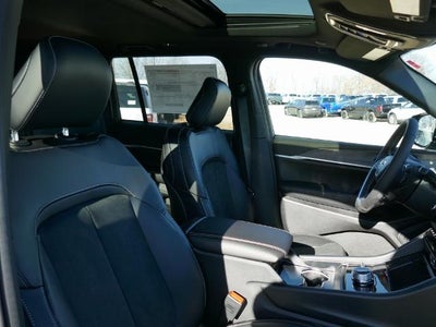 2026 Jeep Grand Cherokee GRAND CHEROKEE LAREDO ALTITUDE 4X4