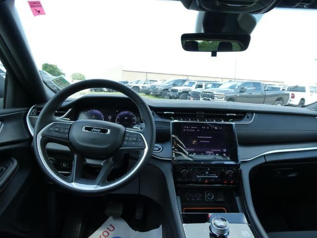 2026 Jeep Grand Cherokee GRAND CHEROKEE L LAREDO X 4X4