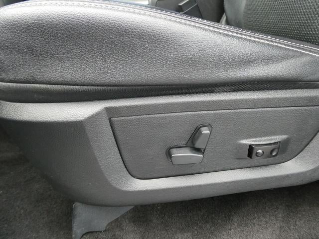 2017 RAM 1500 Night Crew Cab 4x4 5'7' Box