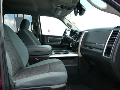 2018 RAM 1500 Big Horn Crew Cab 4x4 6'4' Box