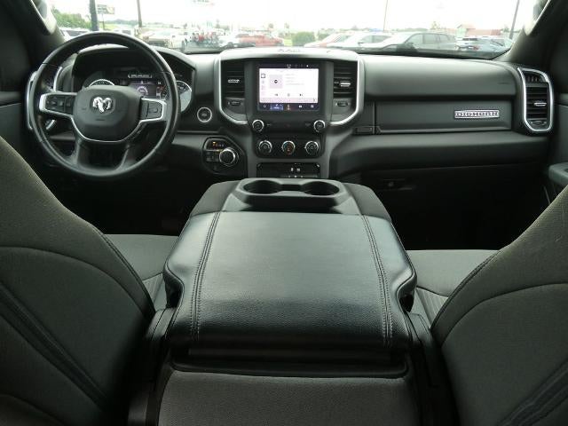 2022 RAM 1500 Big Horn Crew Cab 4x4 5'7' Box