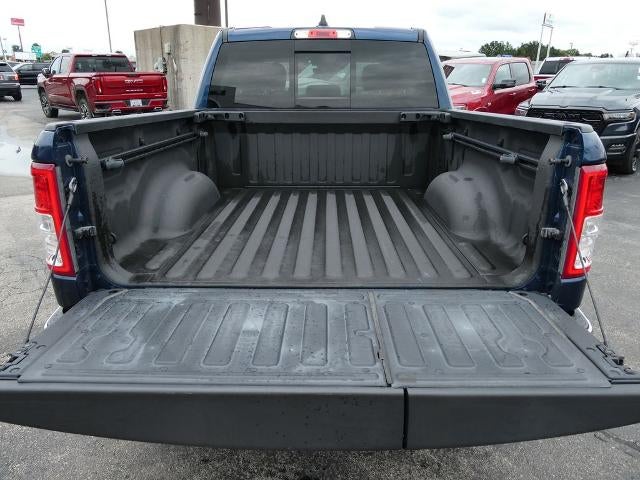 2020 RAM 1500 Big Horn Crew Cab 4x4 5'7' Box