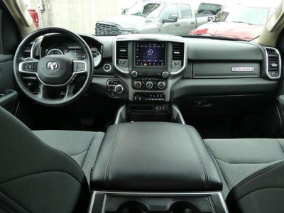 2020 RAM 1500 Big Horn Crew Cab 4x4 5'7' Box