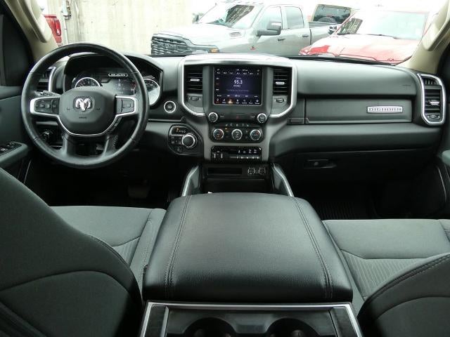 2020 RAM 1500 Big Horn Crew Cab 4x4 5'7' Box
