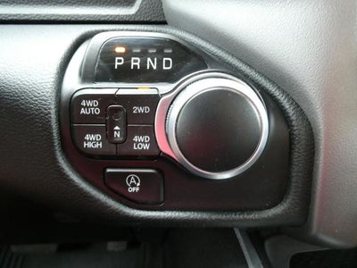 2020 RAM 1500 Big Horn Crew Cab 4x4 5'7' Box