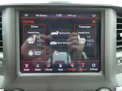 2020 RAM 1500 Big Horn Crew Cab 4x4 5'7' Box